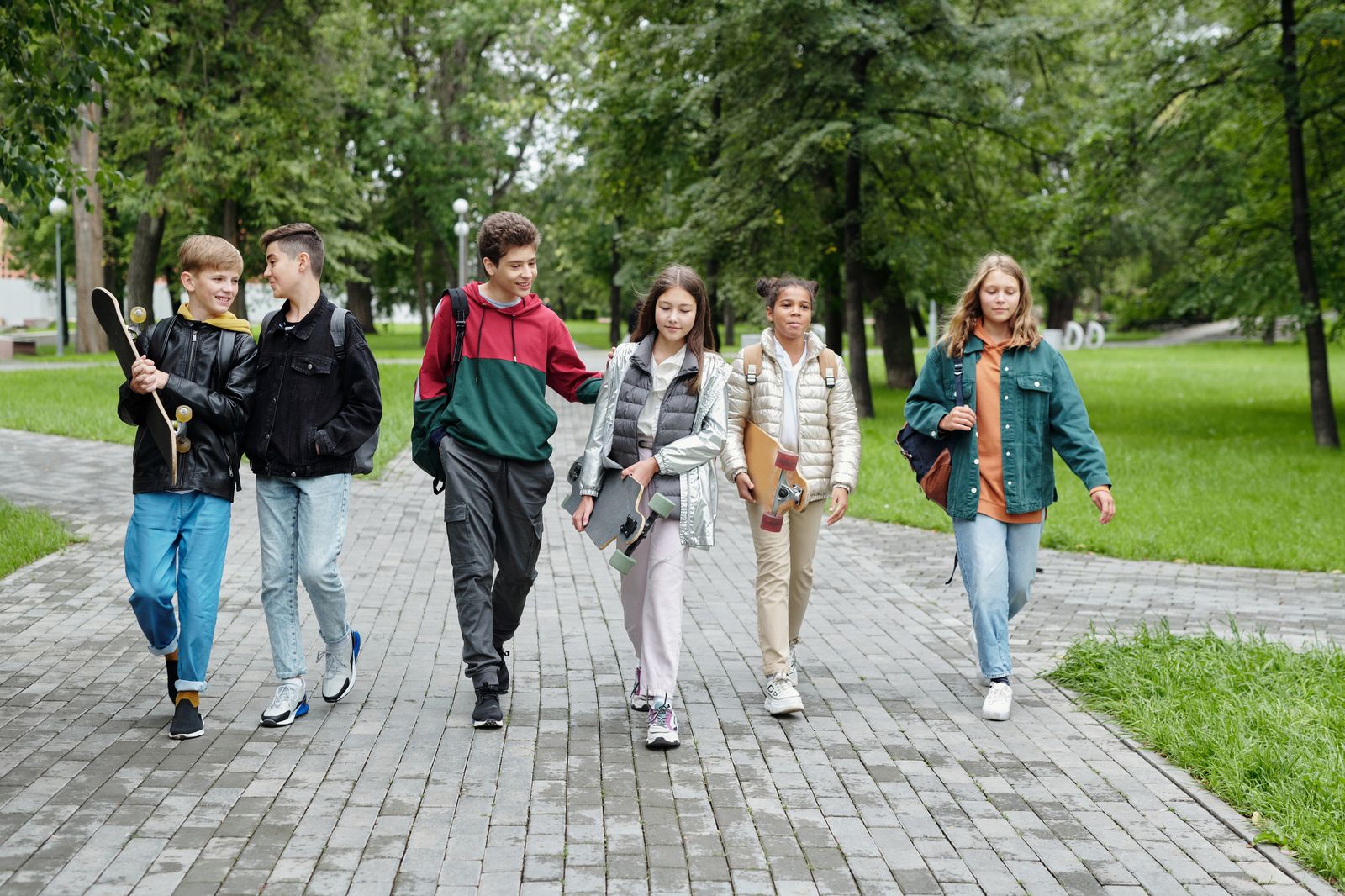 Children walking together during a Texas child support matter